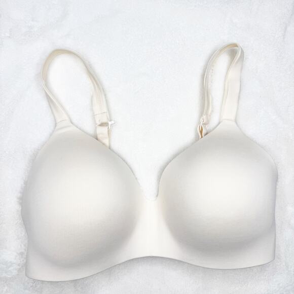 HANES Wireless Moisture-wicking Convertible Smooth T-shirt Bra size 36D NEW - Picture 2 of 7